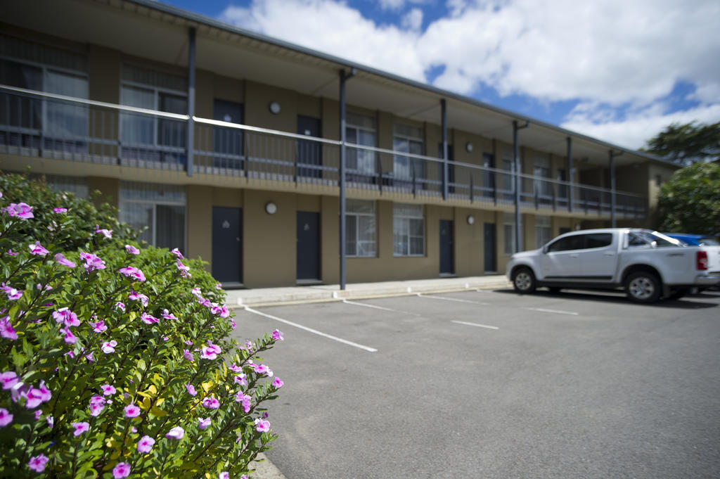 Mid City Motor Inn Singleton Exterior photo